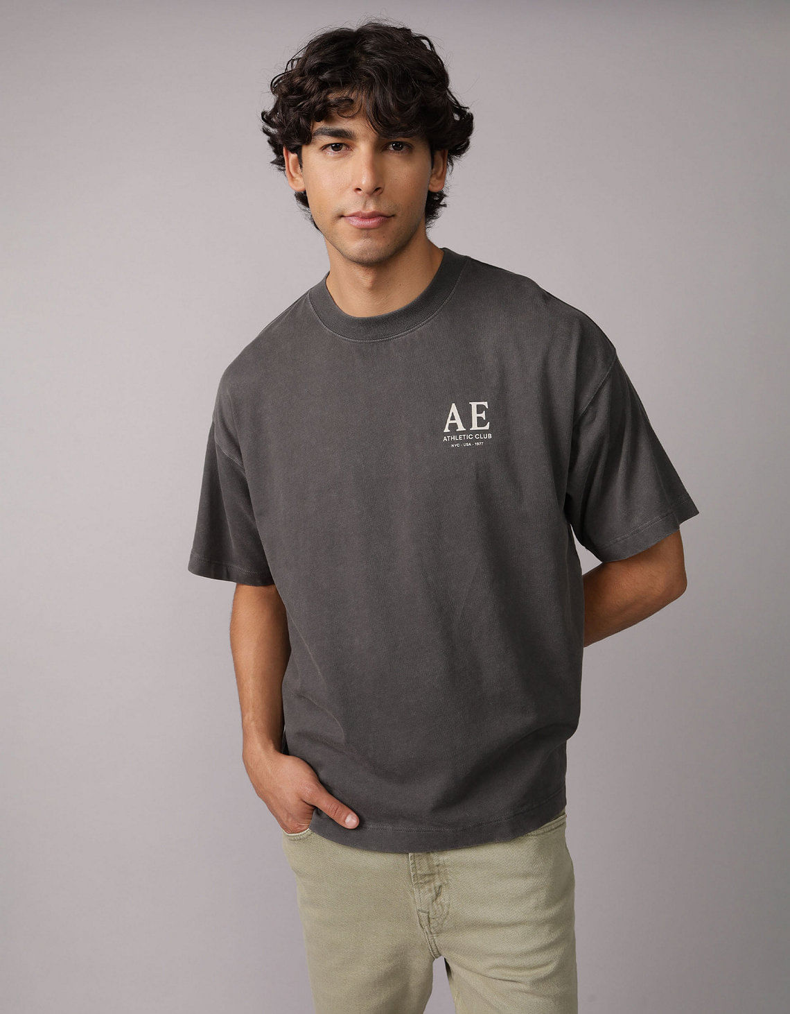 Camiseta gráfica de Ae