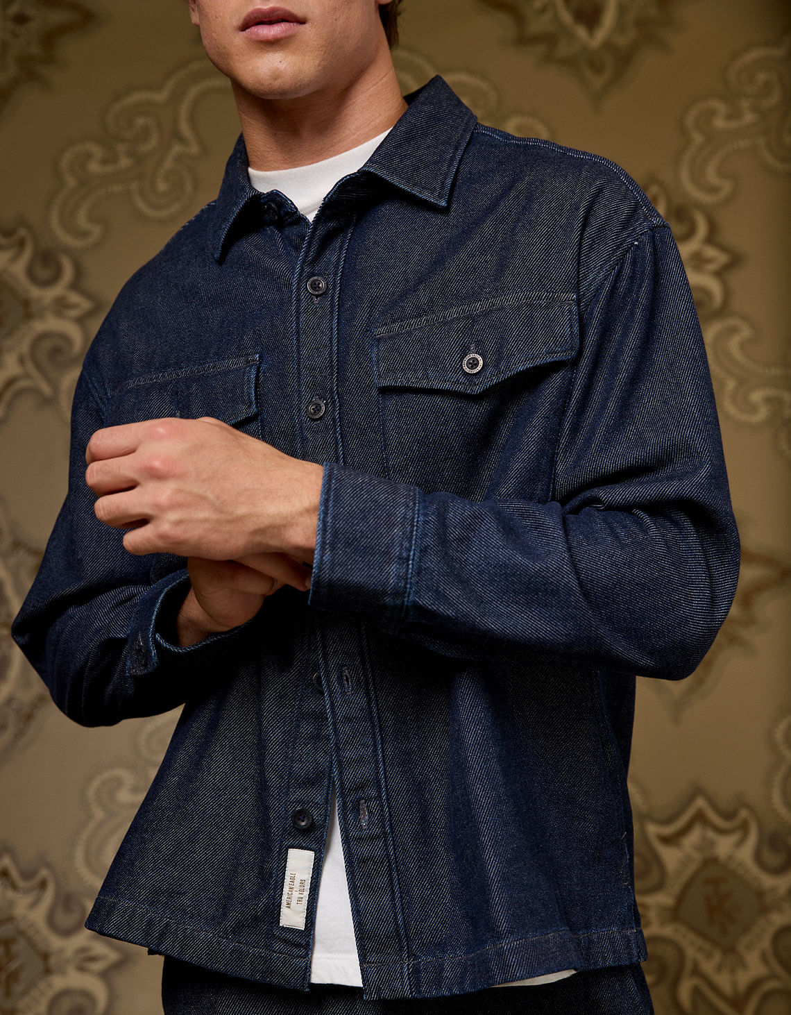 Ae x Tru Kolors Camisa en Denim Chenille