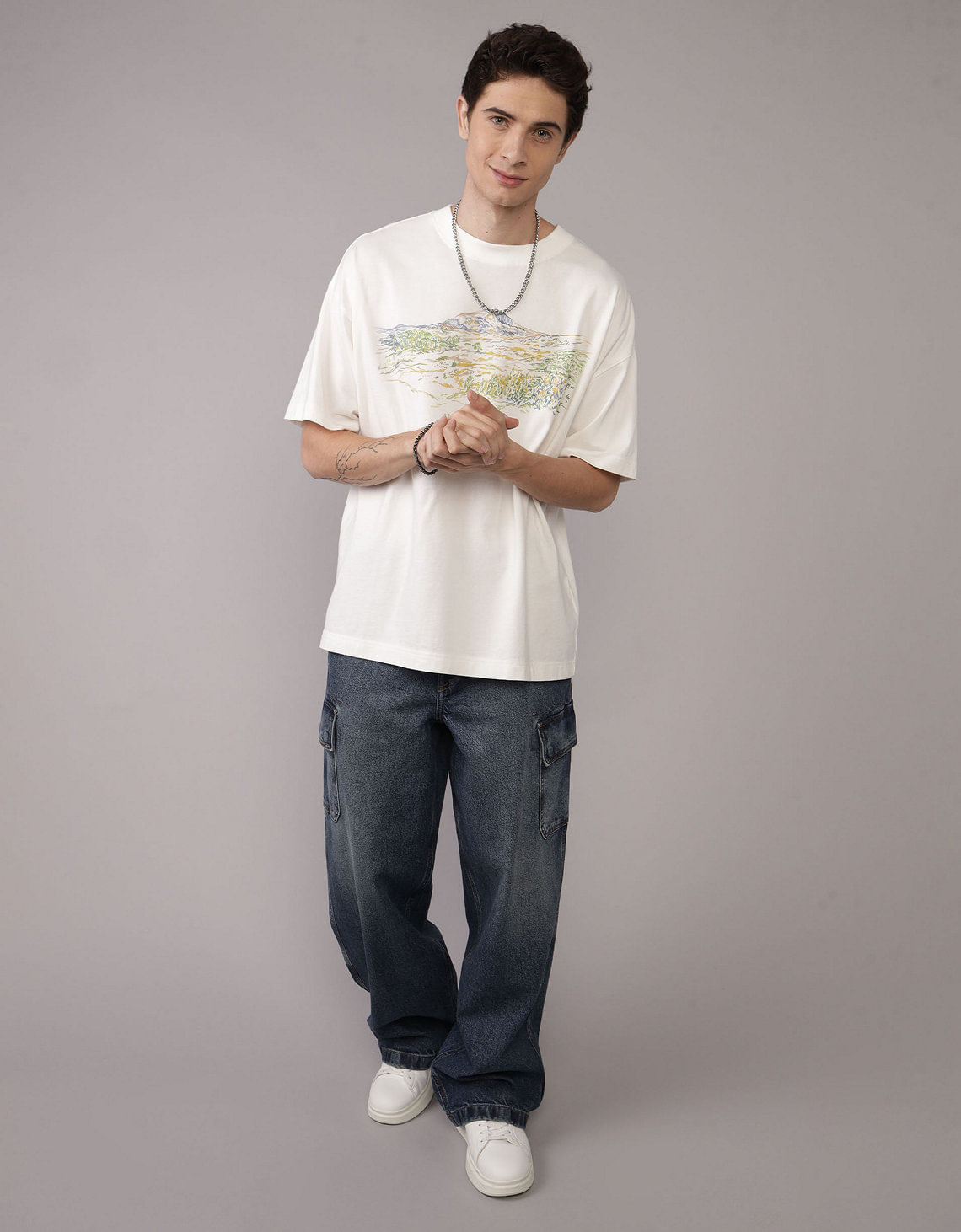 Camiseta Oversized con Gráfico Ae