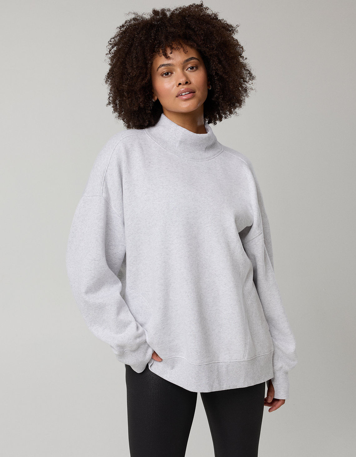 Buzo Oversized de forro polar con cuello tortuga OFFLINE by Aerie.