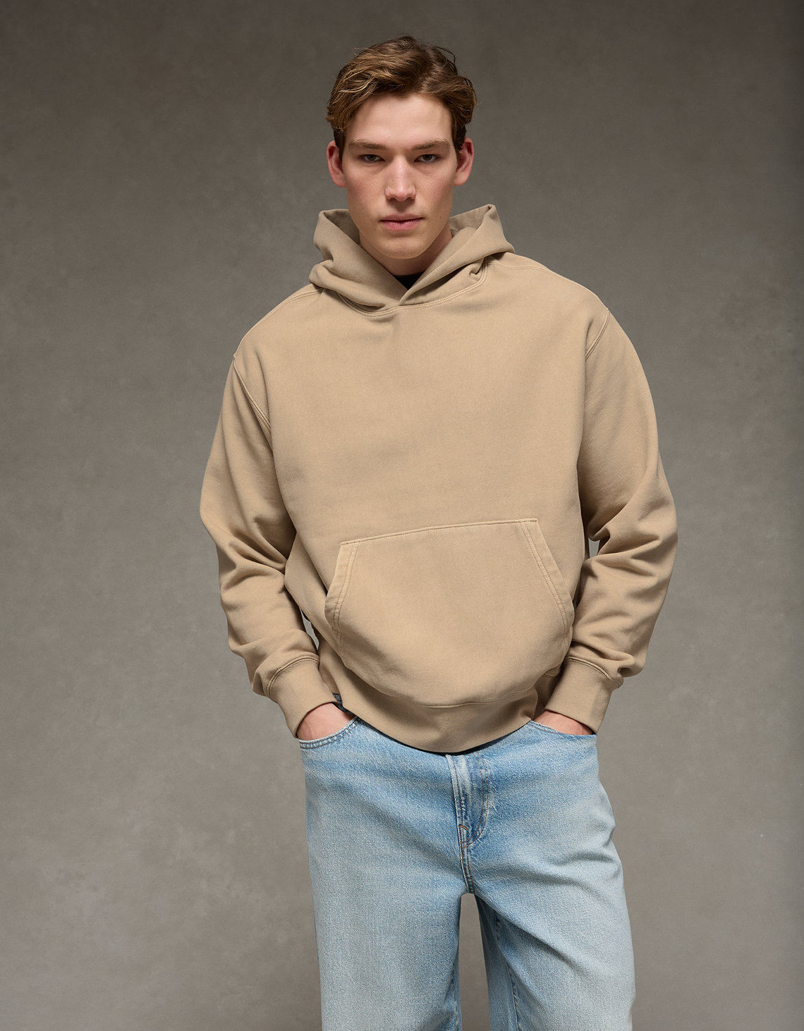 Buzo con capucha  Ae