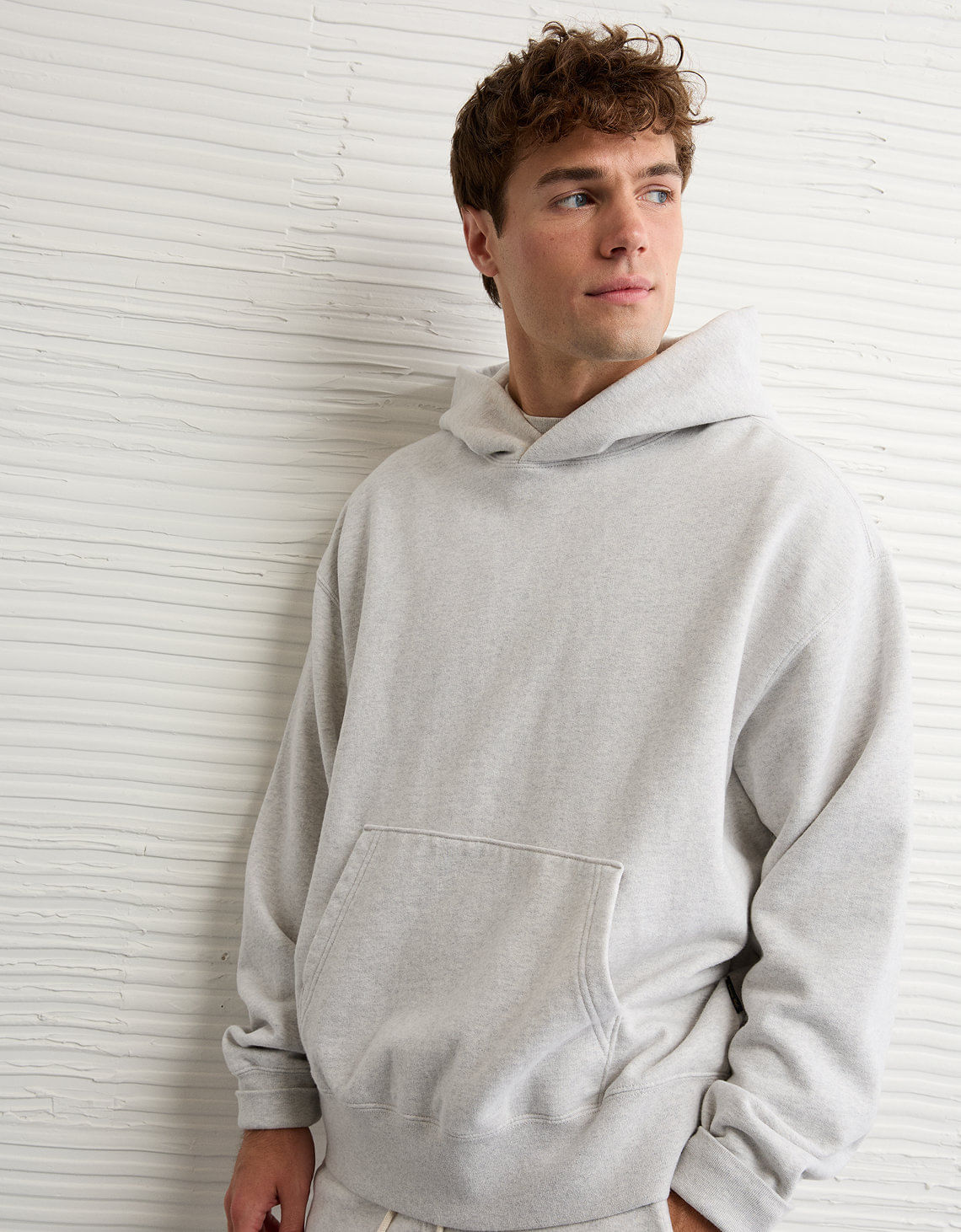Buzo con capucha  Ae