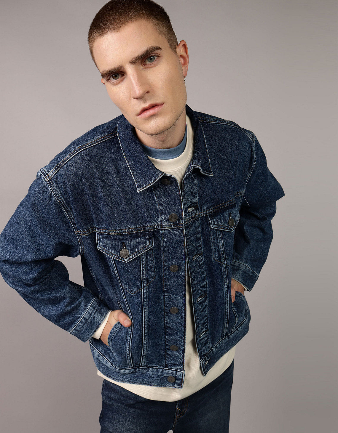 Chaqueta Trucker en denim Ae