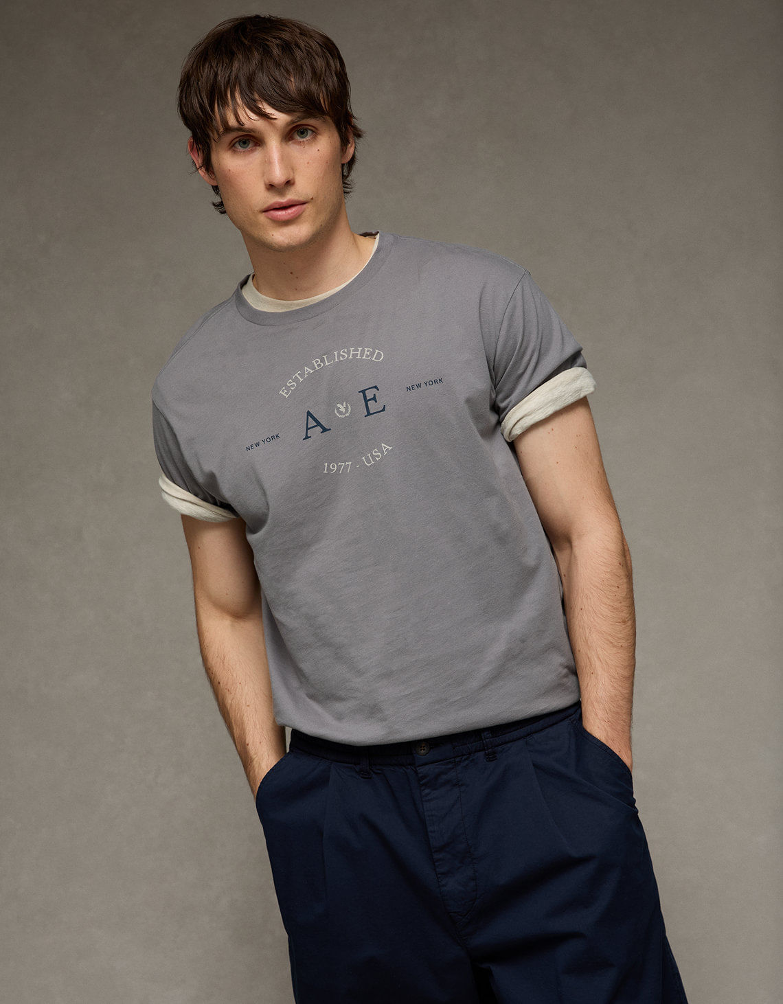 Camiseta Gráfica con Logo Ae
