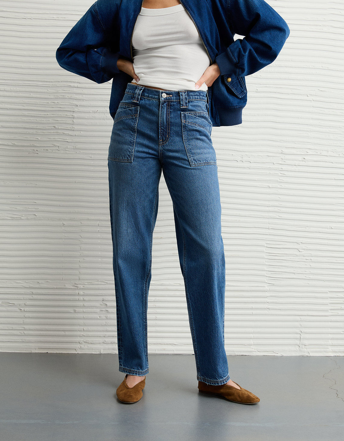 Jean Baggy Straight con Tiro Alto Ae