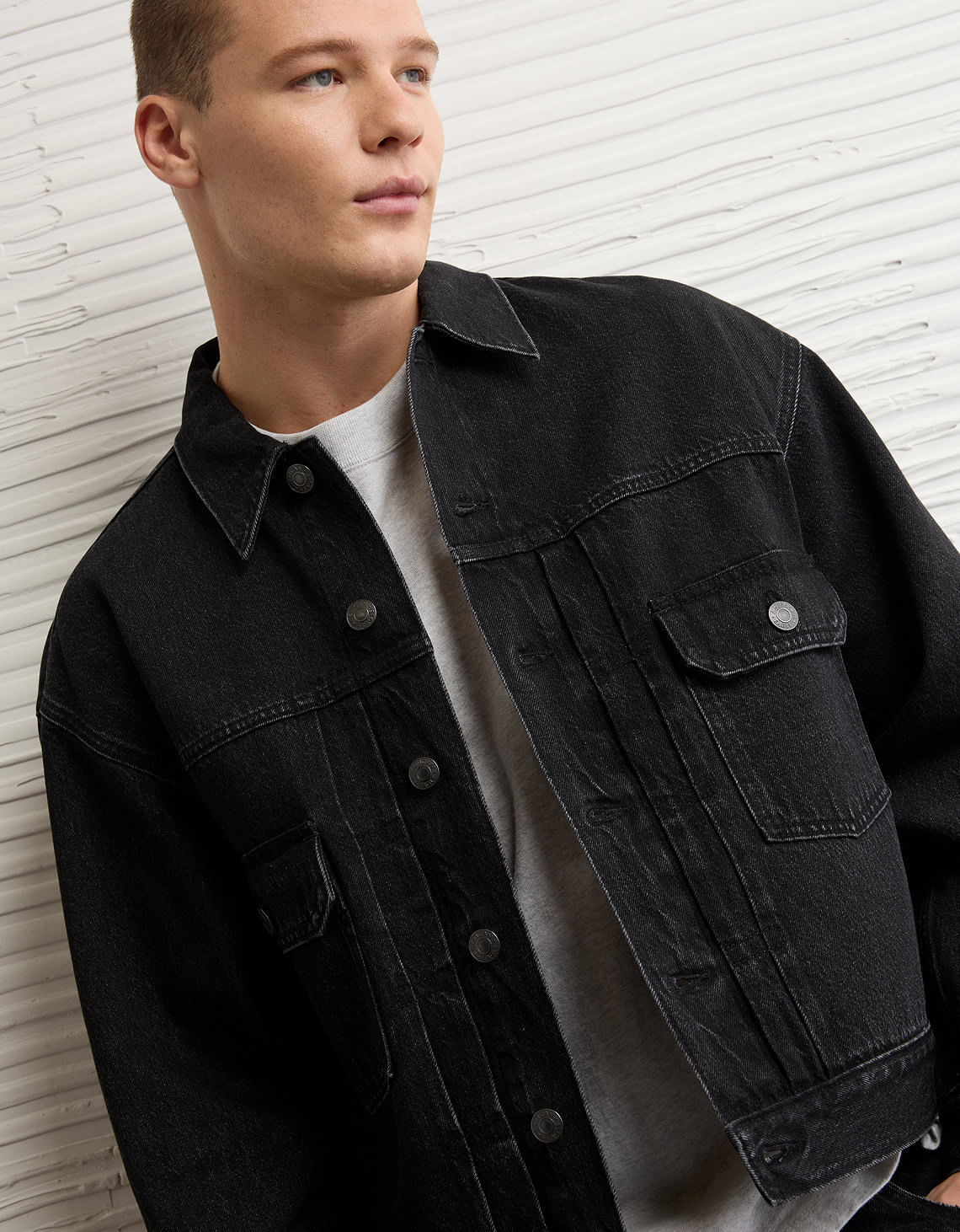 Chaqueta Trucker en Denim Ae