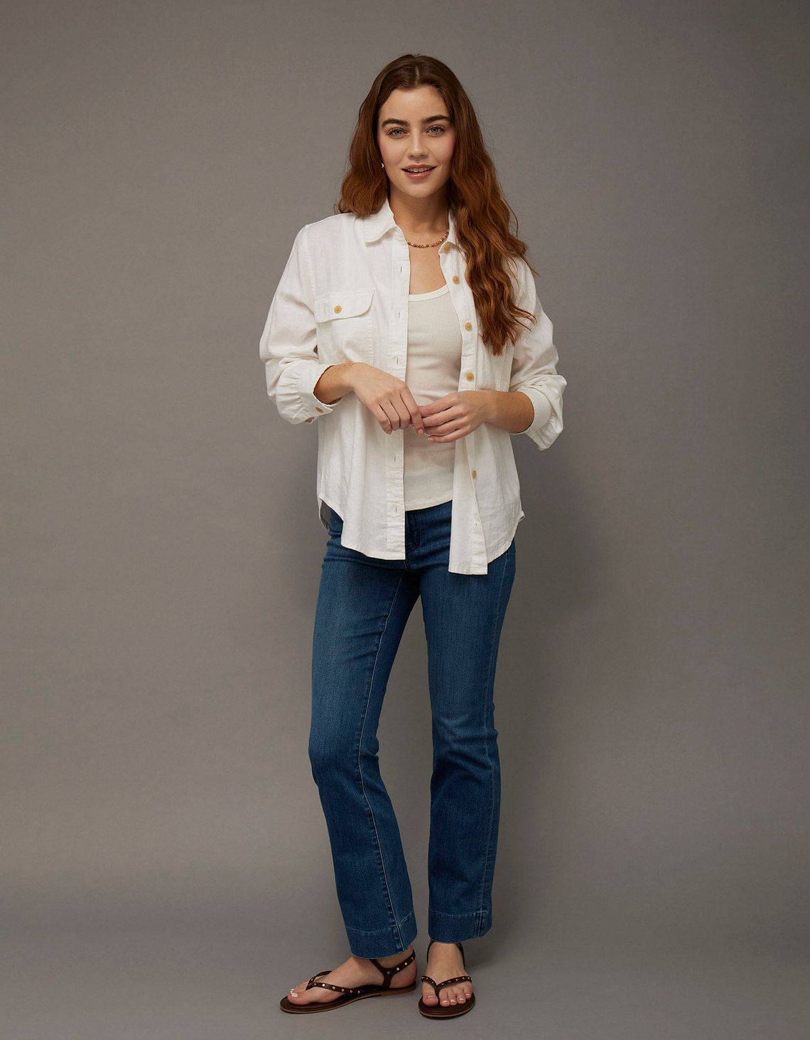 Camisa en lino manga larga con botones Ae