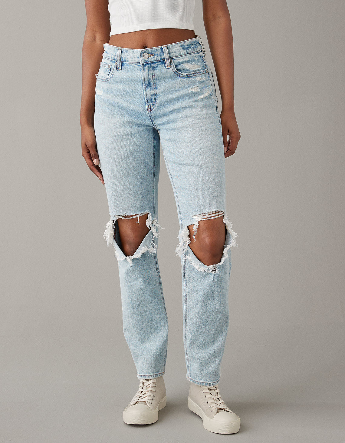 Jean Ankle Straight con Rotos Ae