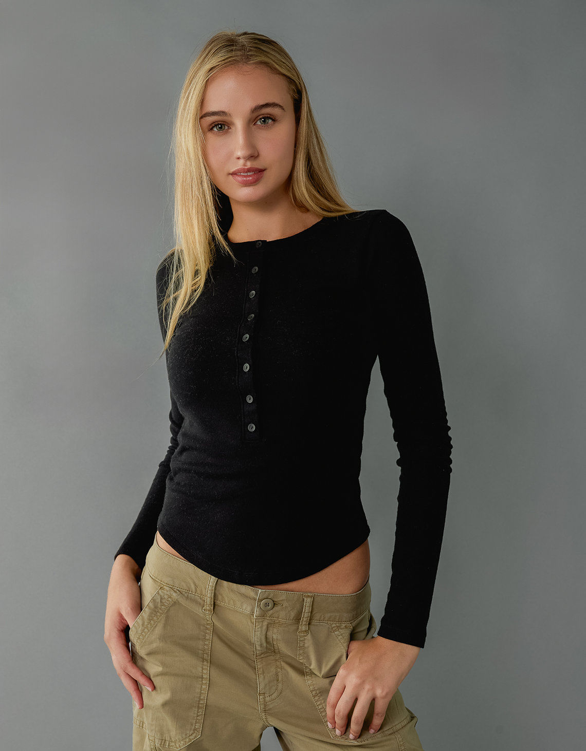 Camiseta de Manga Larga Tipo Henley Ae