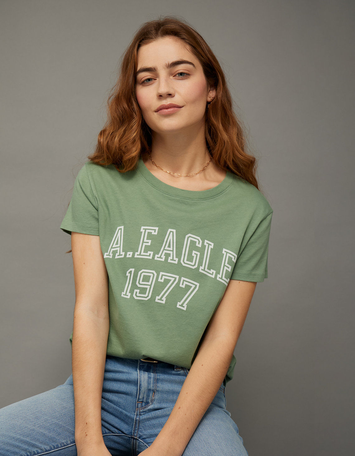 Camiseta Slim Fit con Gráfico Ae