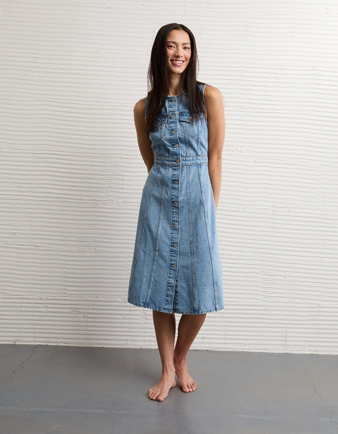 Vestido midi en denim con botones Ae