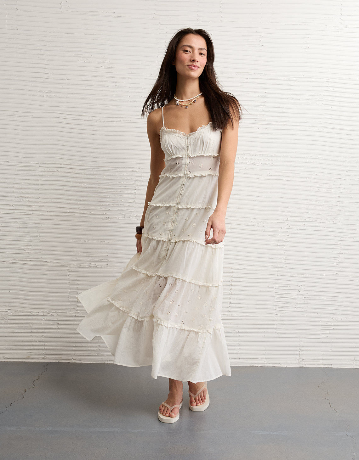 Vestido midi con volantes y botones Ruffle Ae