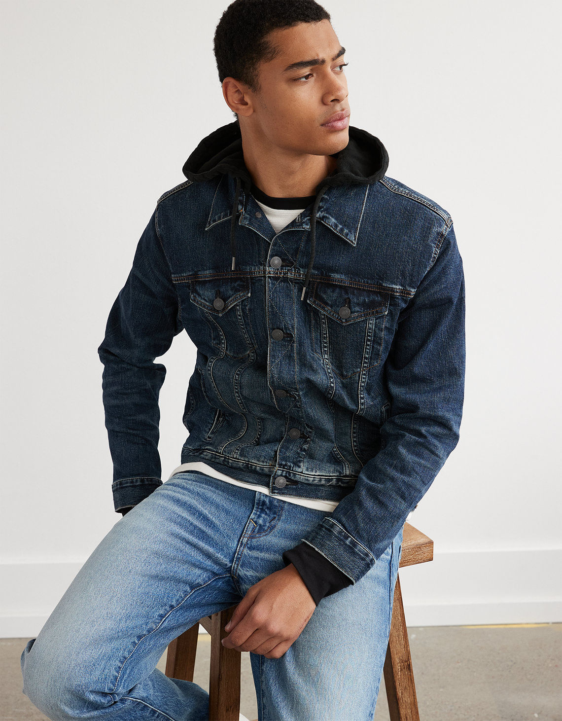 Chaqueta Trucker en denim Ae