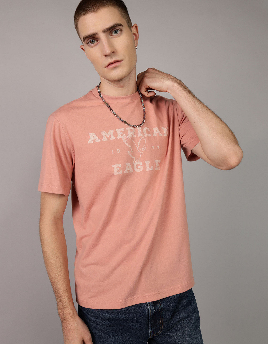 Camiseta gráfica con bloques de color de Ae