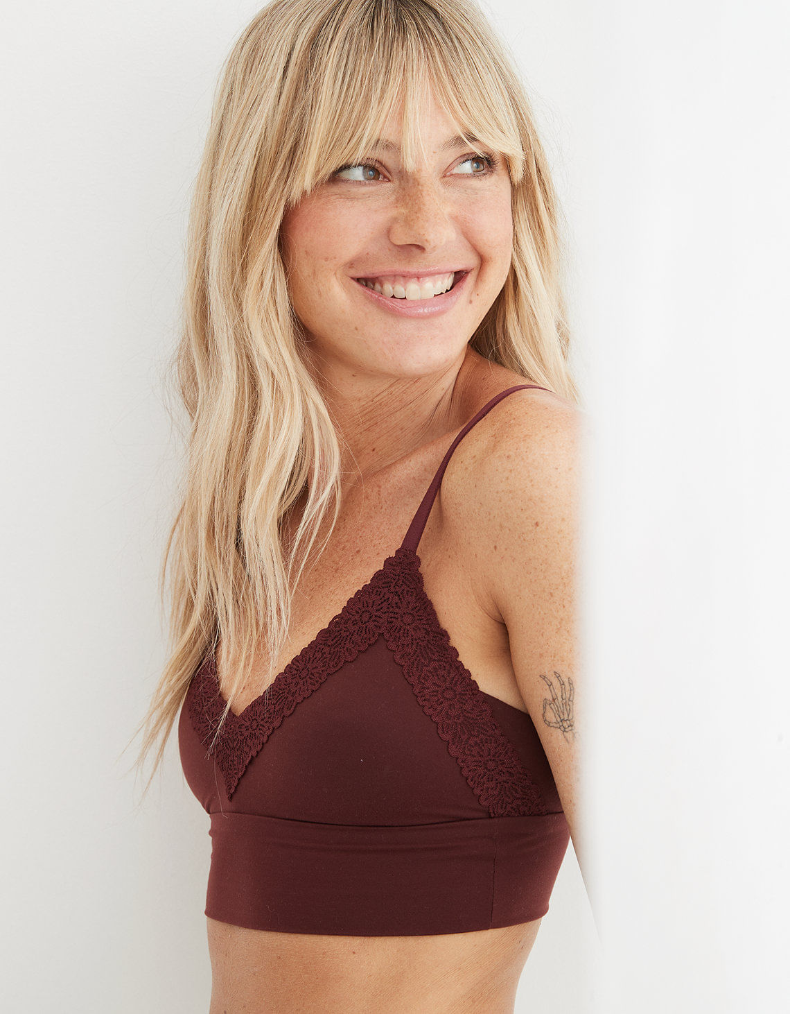 Bralette Aerie Sunnie Blossom Lace con relleno de triángulo