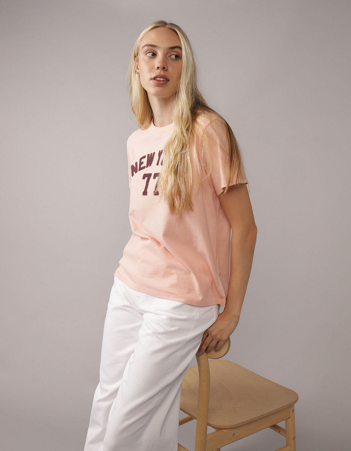Camiseta Gráfica de Marca Ae