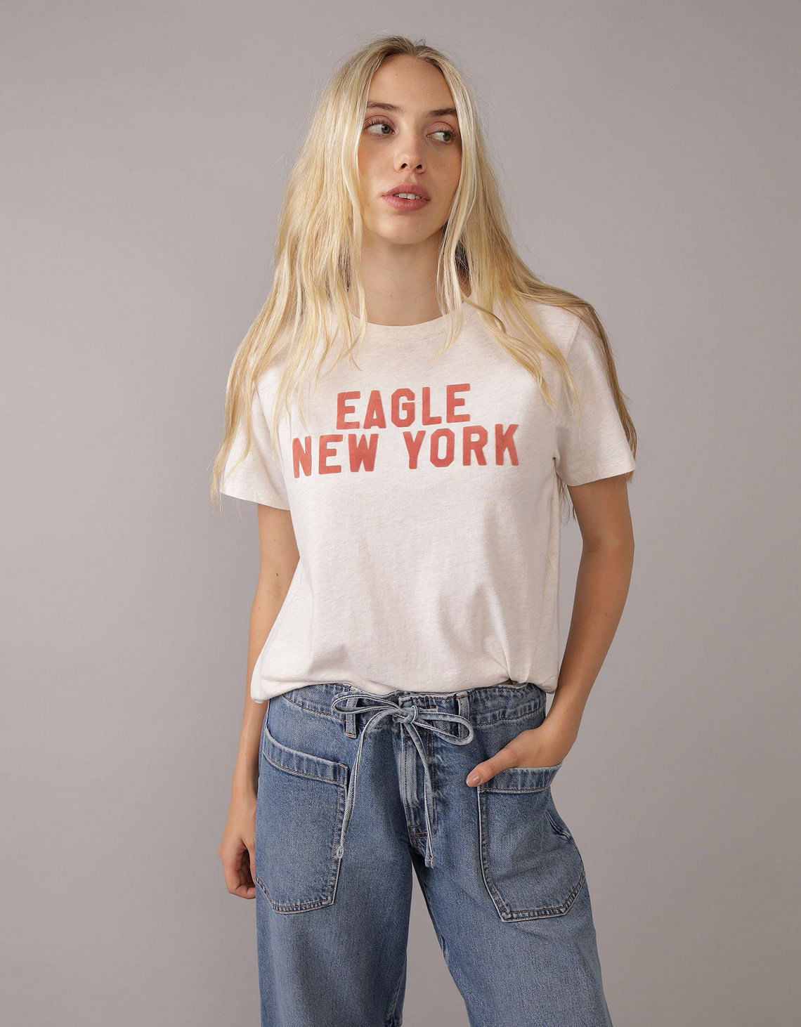 Camiseta Gráfica de Marca Ae