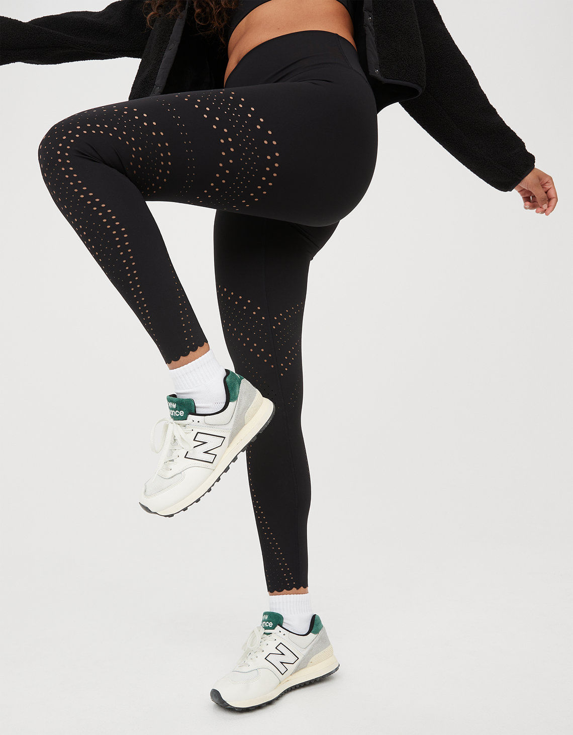 Legging Offline by Aerie con corte especial en el ruedo